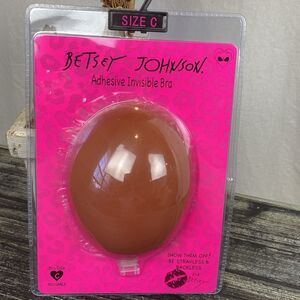 Betsey Johnson Nude Adhesive Strapless Backless Invisible Bra NEW C Cup
